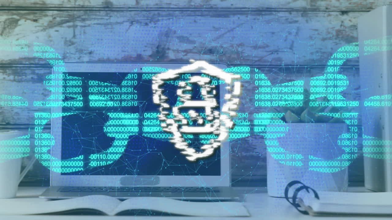 animación del icono de candado y cadena de seguridad contra el primer plano de los equipos en el escritorio de la oficina