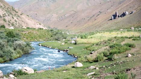 flowing-rivers-in-the-valley-of-Kyrgyzstan