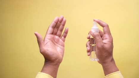 aplicación y lavado de desinfectantes para las manos