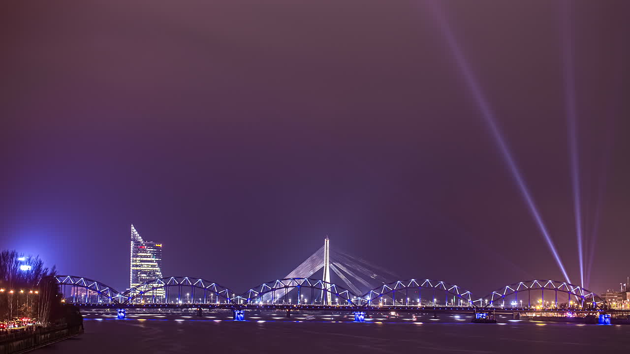 리가, 라트비아의 야간 저속 촬영