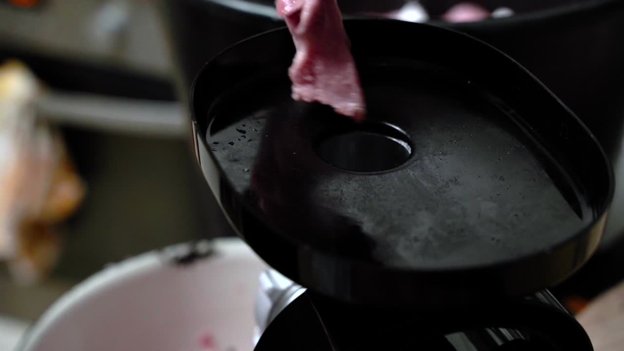 punta para picar carne, tolva de alimentación corte pequeñas cantidades a la vez para picar mejor