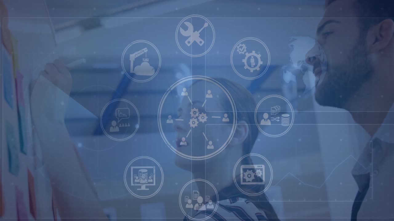 animación del procesamiento de datos con iconos y red de conexiones a través de diversas personas de negocios.