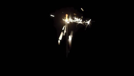llamas de fuego aisladas sobre fondo negro