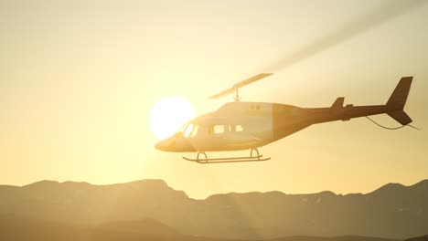 Extremer-Zeitlupenflughubschrauber-Und-Sonnenuntergangshimmel