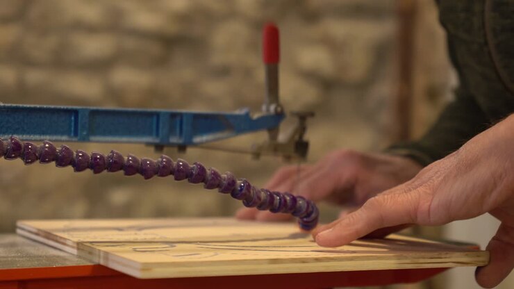 Using a Scroll Saw for Woodworking