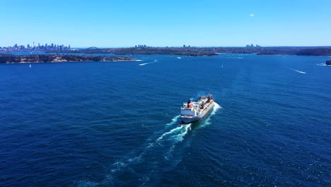 puerto de sydney - barco de construcción tres