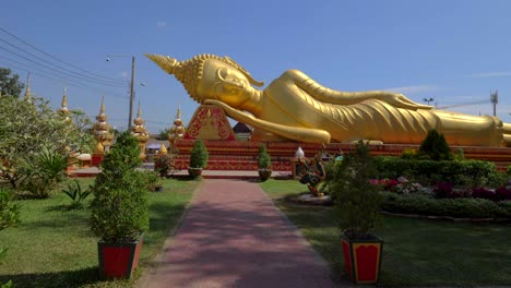 buddha addormentato gimbal vientiane laos attrazione turistica tempio buddista buddismo il grande buddha tropicale asiatico tropicale cinematografico asiatico