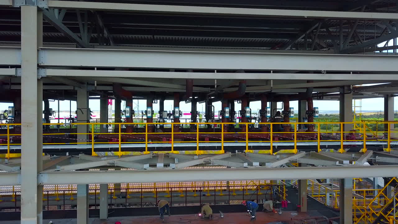 construcción y mantenimiento de instalaciones industriales