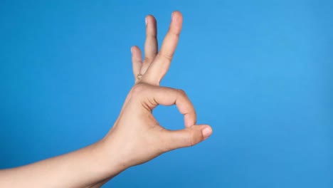 hand making the ok sign