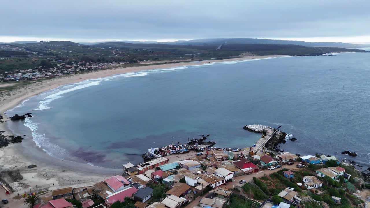 Pichicuy Beach Cove, La Ligua commune, Valparaiso region, Chile