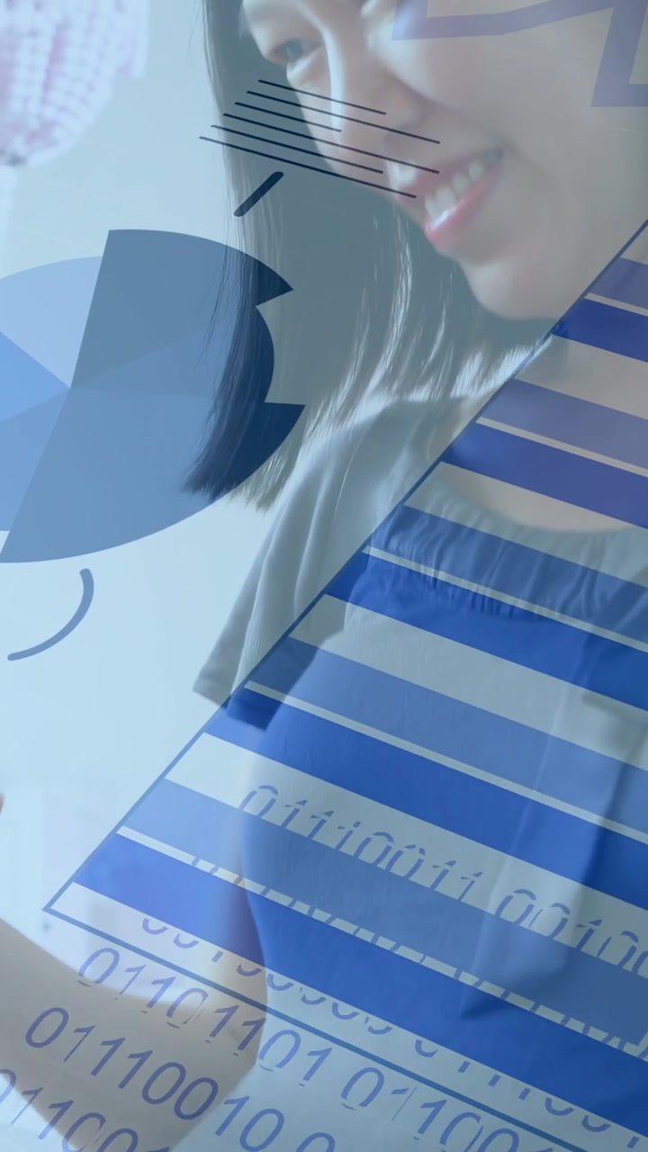 Video verticale: Futura mamma che si tocca la pancia, facendo apparire grafici sanitari blu che monitorano la crescita fetale.