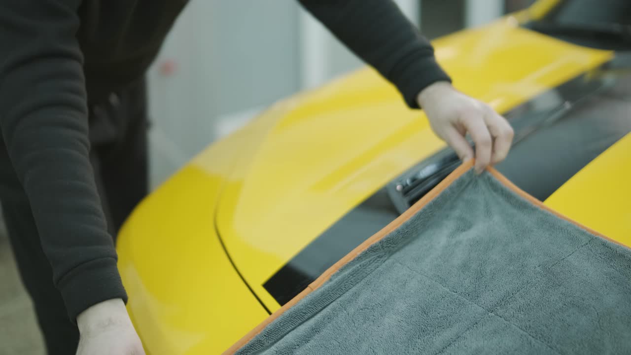 Professional Car Detailing – Washing, Ceramic Coating, and Interior Cleaning