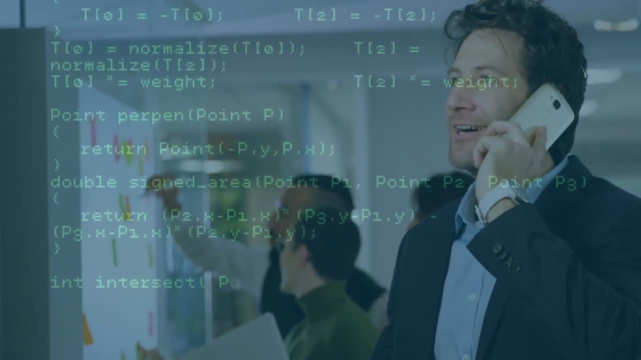 사무실에서 일하는 다양한 비즈니스 사람들에 대한 데이터 처리의 애니메이션