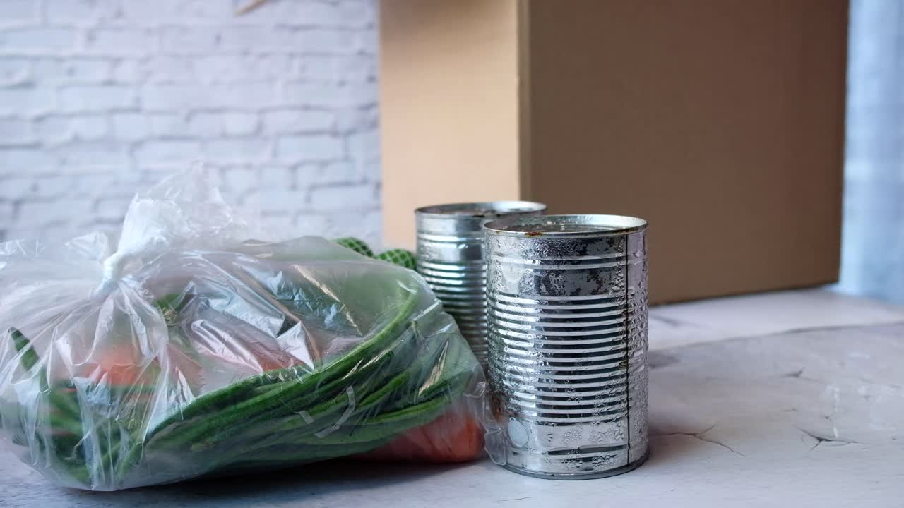 자선 단체에 대한 식품 기증