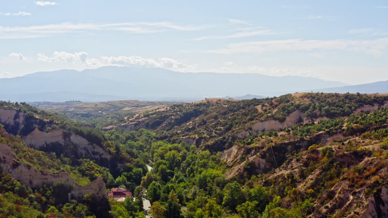 불가리아 숲 리 멜니크 와인 지역 풍경