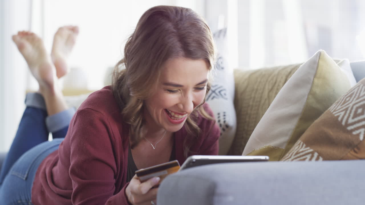 las compras en línea instantáneamente mejoran mi estado de ánimo.