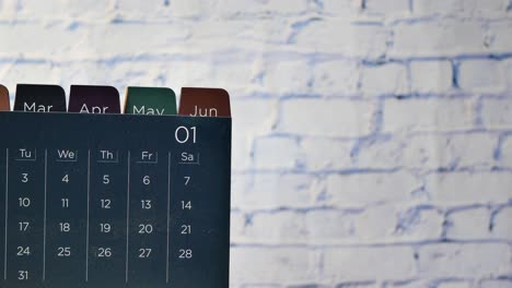 calendario de 2023 años en el escritorio de la oficina,