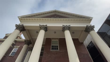 Faculty-of-Law-Building-in-University-of-Toronto-directly-below-four-pillars