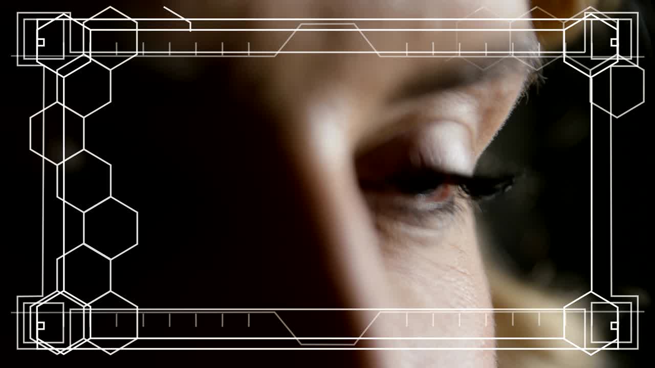 스크린을 쳐다보는 눈 4k