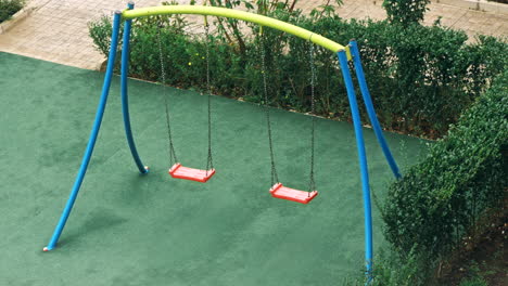 patio de recreo para niños de colores