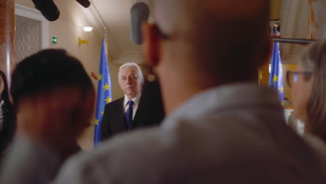 press conference with politicians