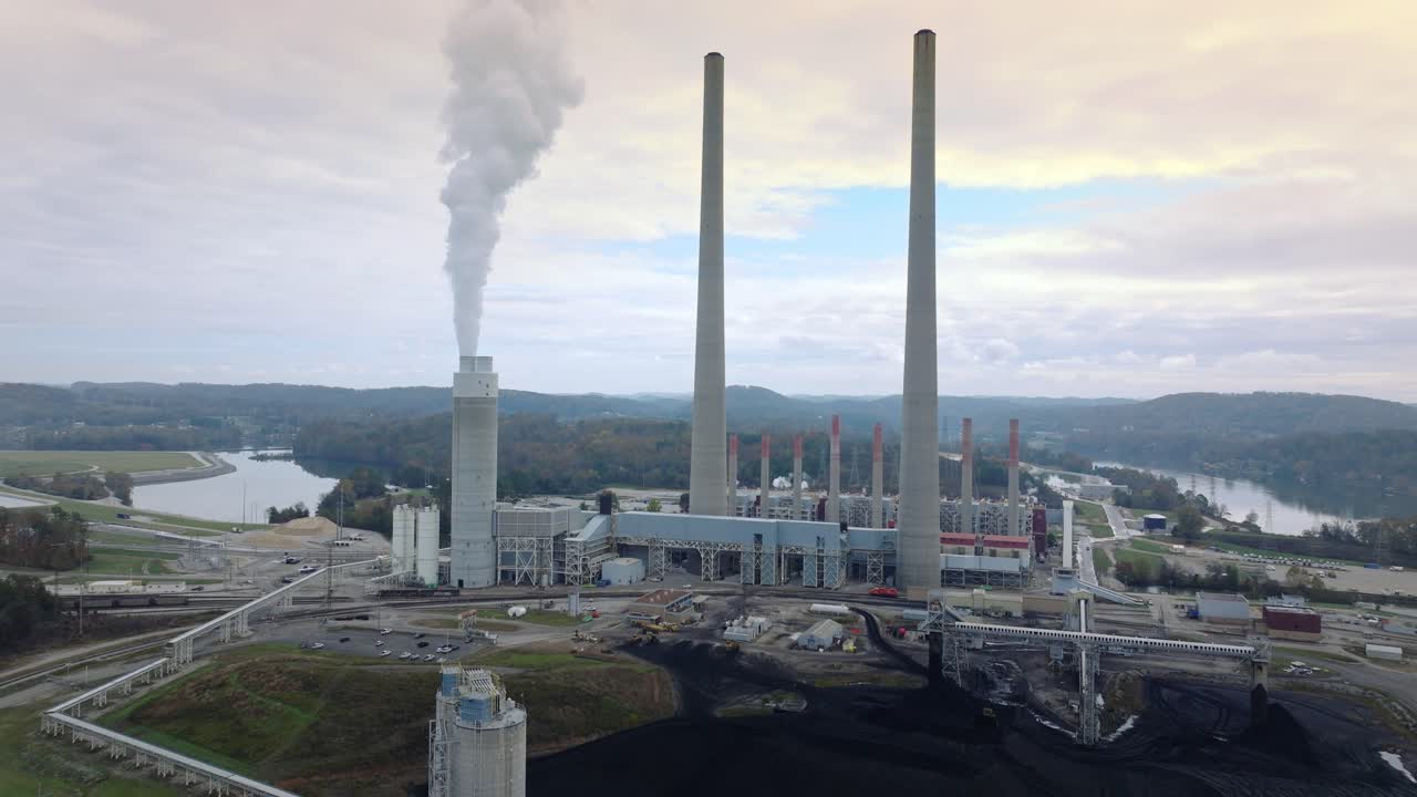 Aerial view of Kingston coal plant in Tennessee under cloudy skies