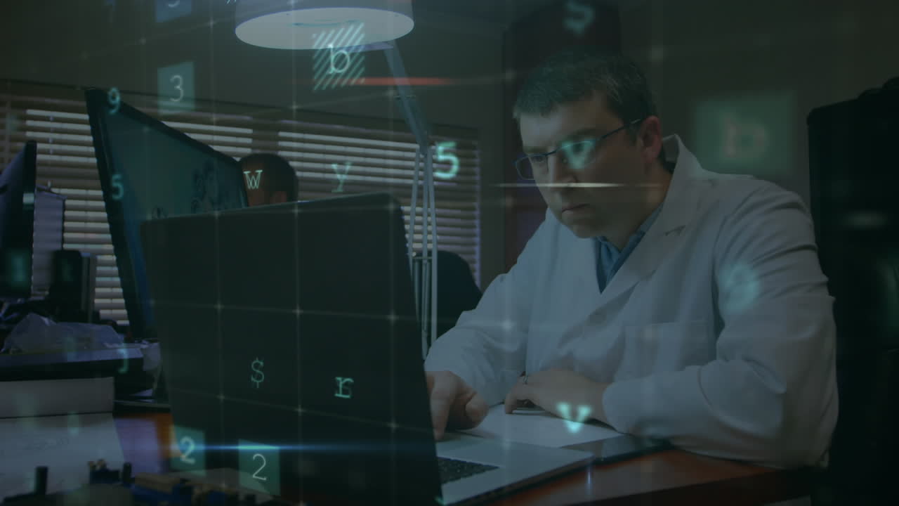 animación de advertencia de ataque cibernético sobre un científico que usa una computadora