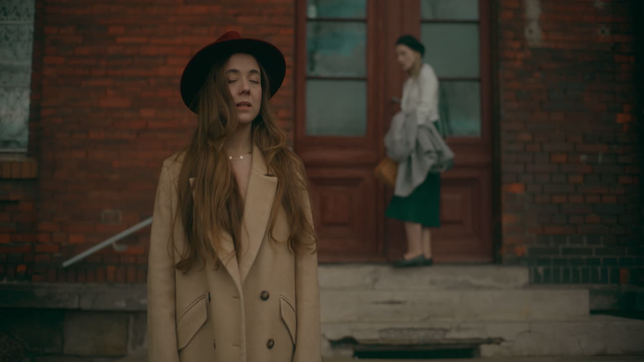 ⁇ 상 하는 여자 의 초상화