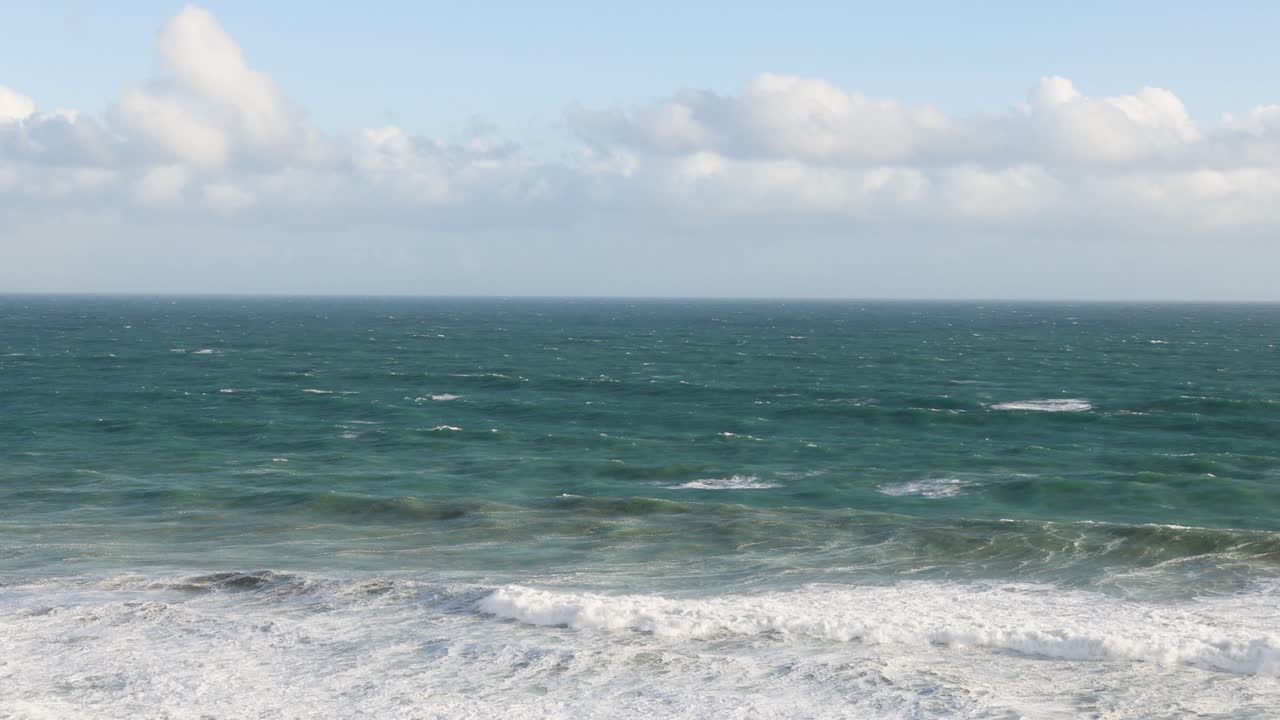 바다의 파도 12 사도, 멜버른