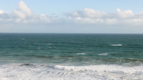 ocean waves at twelve apostles, melbourne