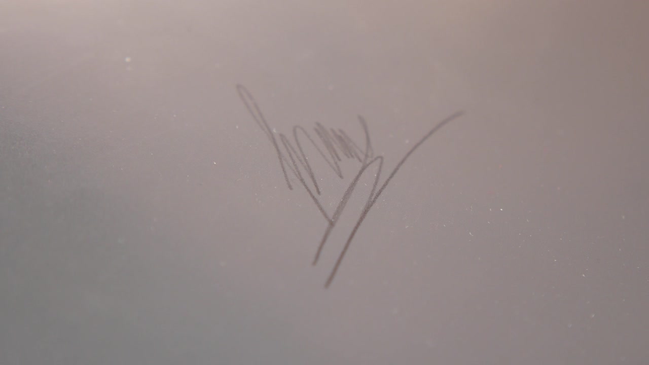 dibujo digital con lápiz en tableta gráfica