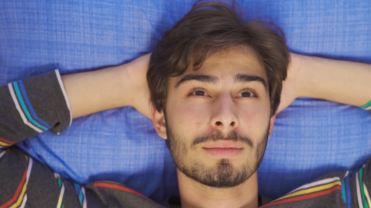 viver é uma esperança, uma vida feliz.