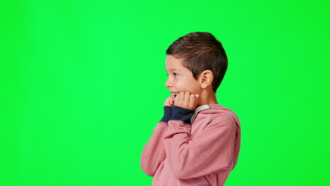 Mockup,-wow-and-boy-with-green-screen