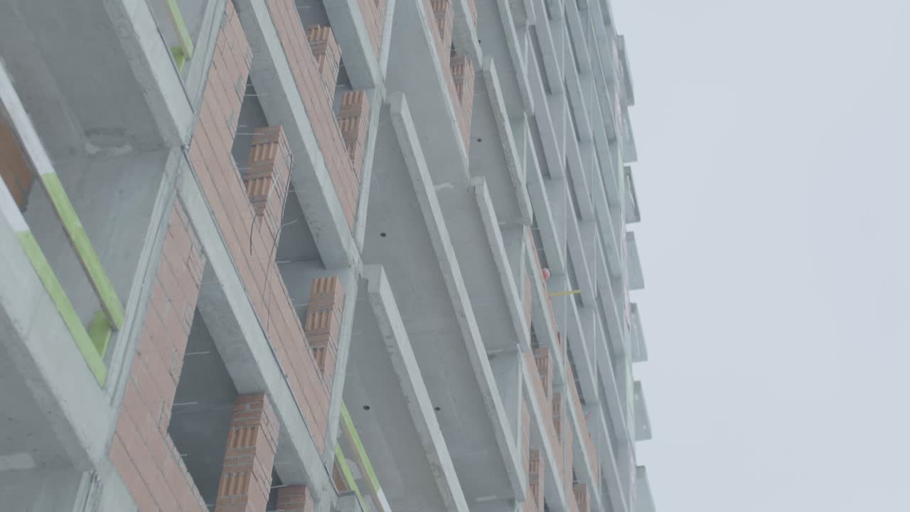 건설 중인 건물