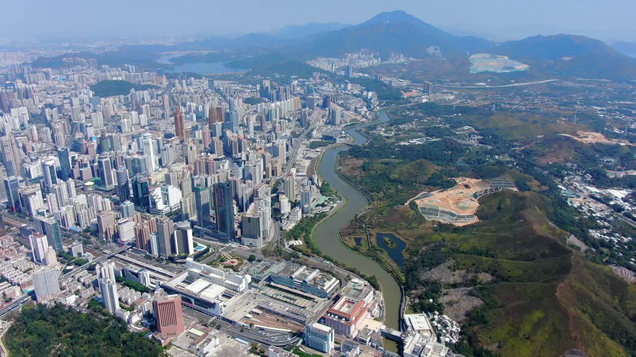 아름다운 맑은 날 심천 스카이라인의 공중 전망