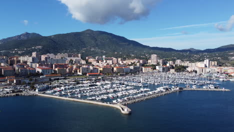 Vista-Aérea-Del-Puerto-Deportivo-Port-Tino-Rossi-En-Ajaccio,-Barreira,-Francia