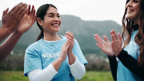 volunteers applauding