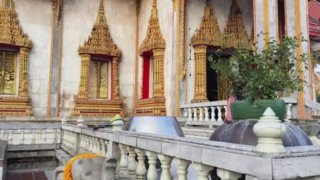 thai temple exterior