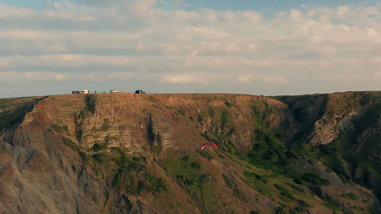 aérea: una playa portuguesa al atardecer