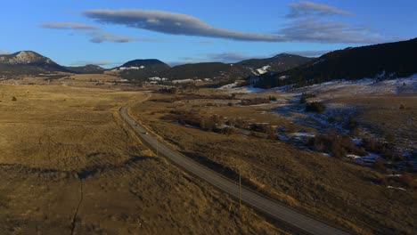 Discovering-the-Magnificent-Landscape-of-Kamloops-under-a-Blue-Sky