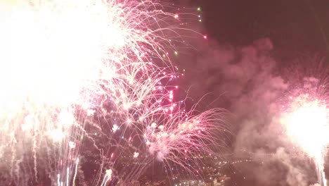 4TH-OF-JULY-OVER-THE-MISSISSIPPI-RIVER-IN-NEW-ORLEANS