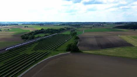 Tren-De-Pasajeros-Hielo-Drone-Aéreo-4k