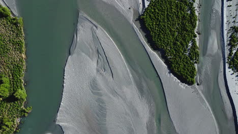 Topdown-Des-Flussdeltas-In-Glenorchy,-Neuseeland