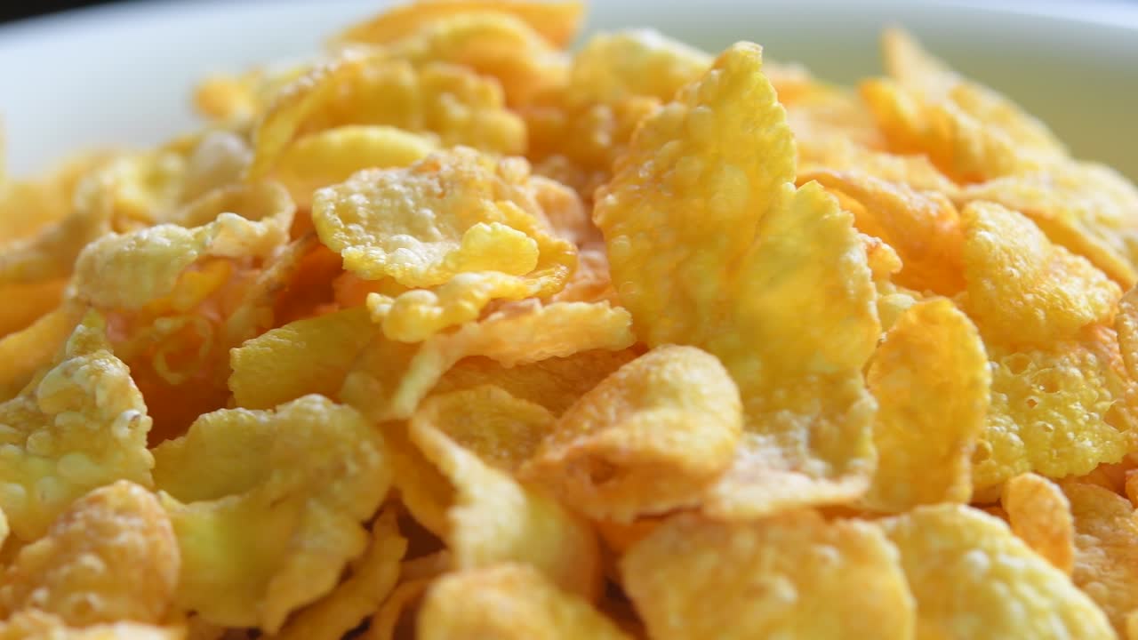 옥수수 어리 무더기 회전