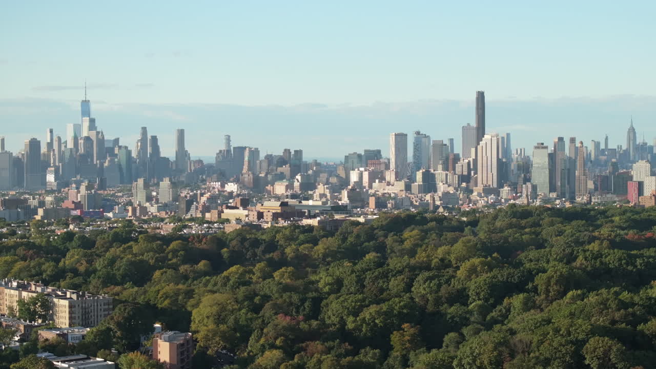 Establishing shot of The New York City skyline. Shot in Brooklyn in 4k.