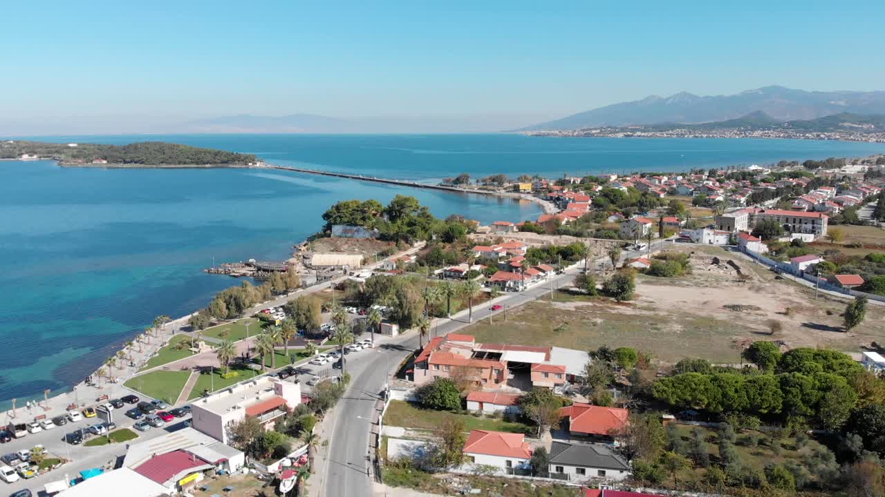 varias tomas de drones en la hermosa urla, izmir - la tercera ciudad más grande de turquía