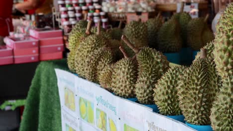 durians arranged at khlong lat mayom market