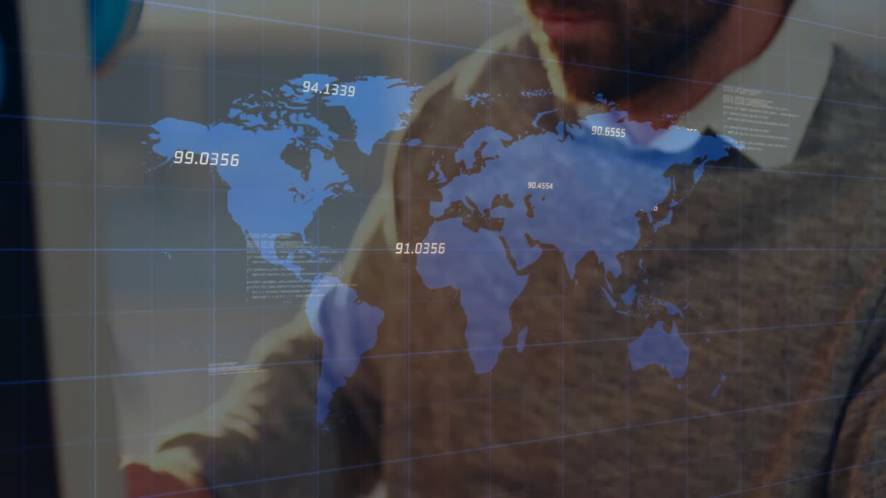 mapa del mundo con animación de datos numéricos sobre una persona que trabaja en una computadora