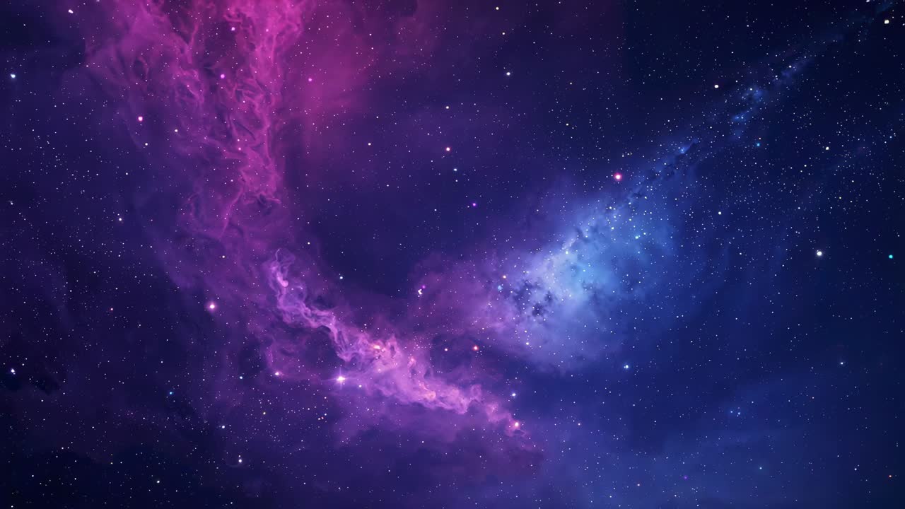 Filamento nebular de color rosa púrpura panorámico que se desplaza hacia la derecha en el espacio, mostrando una banda azul pálido y nudos estelares