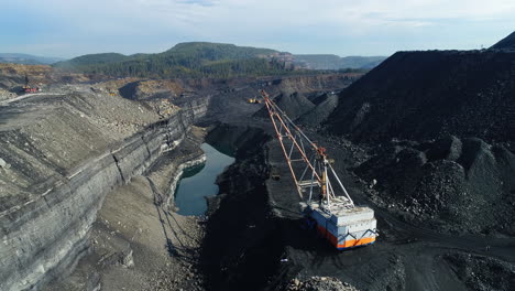 coal mine operations with heavy machinery